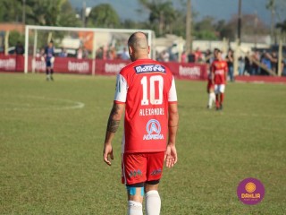 
<a style='margin-left: 5px;' class='btn btn-xs btn-social btn-facebook' href='https://www.facebook.com/sharer/sharer.php?u=https://boladovale.com.br/imgs/800-800-90/conteudo/fotos/1638/img5378.jpg' rel='popup' data-width='500' data-height='400'><i class='fa fa-facebook'></i>Compartilhar <span class='hidden-xs'>no Facebook</span>
</a> 
<a class='btn btn-default btn-xs' target='_blank' href='imgs/800-800-90/conteudo/fotos/1638/img5378.jpg'>
<span class='glyphicon glyphicon-cloud-download'></span> Salvar
</a> 
<span></span>