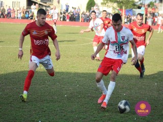 
<a style='margin-left: 5px;' class='btn btn-xs btn-social btn-facebook' href='https://www.facebook.com/sharer/sharer.php?u=https://boladovale.com.br/imgs/800-800-90/conteudo/fotos/1638/img5411.jpg' rel='popup' data-width='500' data-height='400'><i class='fa fa-facebook'></i>Compartilhar <span class='hidden-xs'>no Facebook</span>
</a> 
<a class='btn btn-default btn-xs' target='_blank' href='imgs/800-800-90/conteudo/fotos/1638/img5411.jpg'>
<span class='glyphicon glyphicon-cloud-download'></span> Salvar
</a> 
<span></span>