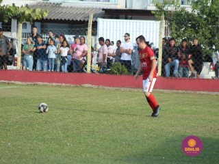 
<a style='margin-left: 5px;' class='btn btn-xs btn-social btn-facebook' href='https://www.facebook.com/sharer/sharer.php?u=https://boladovale.com.br/imgs/800-800-90/conteudo/fotos/1638/img5418.jpg' rel='popup' data-width='500' data-height='400'><i class='fa fa-facebook'></i>Compartilhar <span class='hidden-xs'>no Facebook</span>
</a> 
<a class='btn btn-default btn-xs' target='_blank' href='imgs/800-800-90/conteudo/fotos/1638/img5418.jpg'>
<span class='glyphicon glyphicon-cloud-download'></span> Salvar
</a> 
<span></span>