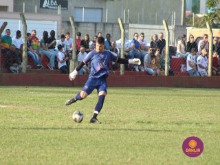 
<a style='margin-left: 5px;' class='btn btn-xs btn-social btn-facebook' href='https://www.facebook.com/sharer/sharer.php?u=https://boladovale.com.br/imgs/800-800-90/conteudo/fotos/1638/img5459.jpg' rel='popup' data-width='500' data-height='400'><i class='fa fa-facebook'></i>Compartilhar <span class='hidden-xs'>no Facebook</span>
</a> 
<a class='btn btn-default btn-xs' target='_blank' href='imgs/800-800-90/conteudo/fotos/1638/img5459.jpg'>
<span class='glyphicon glyphicon-cloud-download'></span> Salvar
</a> 
<span></span>