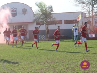 
<a style='margin-left: 5px;' class='btn btn-xs btn-social btn-facebook' href='https://www.facebook.com/sharer/sharer.php?u=https://boladovale.com.br/imgs/800-800-90/conteudo/fotos/1638/img6974.jpg' rel='popup' data-width='500' data-height='400'><i class='fa fa-facebook'></i>Compartilhar <span class='hidden-xs'>no Facebook</span>
</a> 
<a class='btn btn-default btn-xs' target='_blank' href='imgs/800-800-90/conteudo/fotos/1638/img6974.jpg'>
<span class='glyphicon glyphicon-cloud-download'></span> Salvar
</a> 
<span></span>