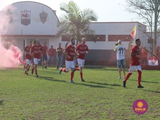 
<a style='margin-left: 5px;' class='btn btn-xs btn-social btn-facebook' href='https://www.facebook.com/sharer/sharer.php?u=https://boladovale.com.br/imgs/800-800-90/conteudo/fotos/1638/img6975.jpg' rel='popup' data-width='500' data-height='400'><i class='fa fa-facebook'></i>Compartilhar <span class='hidden-xs'>no Facebook</span>
</a> 
<a class='btn btn-default btn-xs' target='_blank' href='imgs/800-800-90/conteudo/fotos/1638/img6975.jpg'>
<span class='glyphicon glyphicon-cloud-download'></span> Salvar
</a> 
<span></span>