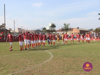 
<a style='margin-left: 5px;' class='btn btn-xs btn-social btn-facebook' href='https://www.facebook.com/sharer/sharer.php?u=https://boladovale.com.br/imgs/800-800-90/conteudo/fotos/1638/img6977.jpg' rel='popup' data-width='500' data-height='400'><i class='fa fa-facebook'></i>Compartilhar <span class='hidden-xs'>no Facebook</span>
</a> 
<a class='btn btn-default btn-xs' target='_blank' href='imgs/800-800-90/conteudo/fotos/1638/img6977.jpg'>
<span class='glyphicon glyphicon-cloud-download'></span> Salvar
</a> 
<span></span>