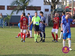 
<a style='margin-left: 5px;' class='btn btn-xs btn-social btn-facebook' href='https://www.facebook.com/sharer/sharer.php?u=https://boladovale.com.br/imgs/800-800-90/conteudo/fotos/1638/img7176.jpg' rel='popup' data-width='500' data-height='400'><i class='fa fa-facebook'></i>Compartilhar <span class='hidden-xs'>no Facebook</span>
</a> 
<a class='btn btn-default btn-xs' target='_blank' href='imgs/800-800-90/conteudo/fotos/1638/img7176.jpg'>
<span class='glyphicon glyphicon-cloud-download'></span> Salvar
</a> 
<span></span>