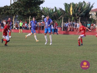 
<a style='margin-left: 5px;' class='btn btn-xs btn-social btn-facebook' href='https://www.facebook.com/sharer/sharer.php?u=https://boladovale.com.br/imgs/800-800-90/conteudo/fotos/1638/img7188.jpg' rel='popup' data-width='500' data-height='400'><i class='fa fa-facebook'></i>Compartilhar <span class='hidden-xs'>no Facebook</span>
</a> 
<a class='btn btn-default btn-xs' target='_blank' href='imgs/800-800-90/conteudo/fotos/1638/img7188.jpg'>
<span class='glyphicon glyphicon-cloud-download'></span> Salvar
</a> 
<span></span>
