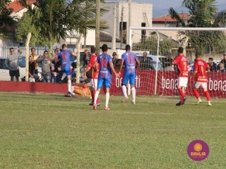 
<a style='margin-left: 5px;' class='btn btn-xs btn-social btn-facebook' href='https://www.facebook.com/sharer/sharer.php?u=https://boladovale.com.br/imgs/800-800-90/conteudo/fotos/1638/img7303.jpg' rel='popup' data-width='500' data-height='400'><i class='fa fa-facebook'></i>Compartilhar <span class='hidden-xs'>no Facebook</span>
</a> 
<a class='btn btn-default btn-xs' target='_blank' href='imgs/800-800-90/conteudo/fotos/1638/img7303.jpg'>
<span class='glyphicon glyphicon-cloud-download'></span> Salvar
</a> 
<span></span>