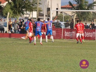 
<a style='margin-left: 5px;' class='btn btn-xs btn-social btn-facebook' href='https://www.facebook.com/sharer/sharer.php?u=https://boladovale.com.br/imgs/800-800-90/conteudo/fotos/1638/img7304.jpg' rel='popup' data-width='500' data-height='400'><i class='fa fa-facebook'></i>Compartilhar <span class='hidden-xs'>no Facebook</span>
</a> 
<a class='btn btn-default btn-xs' target='_blank' href='imgs/800-800-90/conteudo/fotos/1638/img7304.jpg'>
<span class='glyphicon glyphicon-cloud-download'></span> Salvar
</a> 
<span></span>