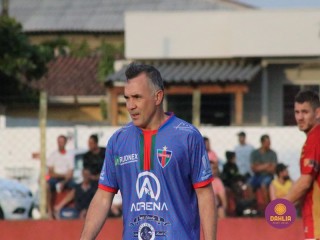 
<a style='margin-left: 5px;' class='btn btn-xs btn-social btn-facebook' href='https://www.facebook.com/sharer/sharer.php?u=https://boladovale.com.br/imgs/800-800-90/conteudo/fotos/1638/img7327.jpg' rel='popup' data-width='500' data-height='400'><i class='fa fa-facebook'></i>Compartilhar <span class='hidden-xs'>no Facebook</span>
</a> 
<a class='btn btn-default btn-xs' target='_blank' href='imgs/800-800-90/conteudo/fotos/1638/img7327.jpg'>
<span class='glyphicon glyphicon-cloud-download'></span> Salvar
</a> 
<span></span>