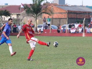 
<a style='margin-left: 5px;' class='btn btn-xs btn-social btn-facebook' href='https://www.facebook.com/sharer/sharer.php?u=https://boladovale.com.br/imgs/800-800-90/conteudo/fotos/1638/img7337.jpg' rel='popup' data-width='500' data-height='400'><i class='fa fa-facebook'></i>Compartilhar <span class='hidden-xs'>no Facebook</span>
</a> 
<a class='btn btn-default btn-xs' target='_blank' href='imgs/800-800-90/conteudo/fotos/1638/img7337.jpg'>
<span class='glyphicon glyphicon-cloud-download'></span> Salvar
</a> 
<span></span>