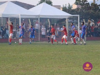 
<a style='margin-left: 5px;' class='btn btn-xs btn-social btn-facebook' href='https://www.facebook.com/sharer/sharer.php?u=https://boladovale.com.br/imgs/800-800-90/conteudo/fotos/1638/img7339.jpg' rel='popup' data-width='500' data-height='400'><i class='fa fa-facebook'></i>Compartilhar <span class='hidden-xs'>no Facebook</span>
</a> 
<a class='btn btn-default btn-xs' target='_blank' href='imgs/800-800-90/conteudo/fotos/1638/img7339.jpg'>
<span class='glyphicon glyphicon-cloud-download'></span> Salvar
</a> 
<span></span>