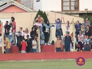 
<a style='margin-left: 5px;' class='btn btn-xs btn-social btn-facebook' href='https://www.facebook.com/sharer/sharer.php?u=https://boladovale.com.br/imgs/800-800-90/conteudo/fotos/1638/img7344.jpg' rel='popup' data-width='500' data-height='400'><i class='fa fa-facebook'></i>Compartilhar <span class='hidden-xs'>no Facebook</span>
</a> 
<a class='btn btn-default btn-xs' target='_blank' href='imgs/800-800-90/conteudo/fotos/1638/img7344.jpg'>
<span class='glyphicon glyphicon-cloud-download'></span> Salvar
</a> 
<span></span>