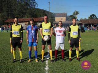 
<a style='margin-left: 5px;' class='btn btn-xs btn-social btn-facebook' href='https://www.facebook.com/sharer/sharer.php?u=https://boladovale.com.br/imgs/800-800-90/conteudo/fotos/1639/img7437.jpg' rel='popup' data-width='500' data-height='400'><i class='fa fa-facebook'></i>Compartilhar <span class='hidden-xs'>no Facebook</span>
</a> 
<a class='btn btn-default btn-xs' target='_blank' href='imgs/800-800-90/conteudo/fotos/1639/img7437.jpg'>
<span class='glyphicon glyphicon-cloud-download'></span> Salvar
</a> 
<span></span>