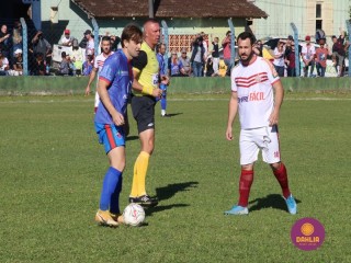 
<a style='margin-left: 5px;' class='btn btn-xs btn-social btn-facebook' href='https://www.facebook.com/sharer/sharer.php?u=https://boladovale.com.br/imgs/800-800-90/conteudo/fotos/1639/img7450.jpg' rel='popup' data-width='500' data-height='400'><i class='fa fa-facebook'></i>Compartilhar <span class='hidden-xs'>no Facebook</span>
</a> 
<a class='btn btn-default btn-xs' target='_blank' href='imgs/800-800-90/conteudo/fotos/1639/img7450.jpg'>
<span class='glyphicon glyphicon-cloud-download'></span> Salvar
</a> 
<span></span>