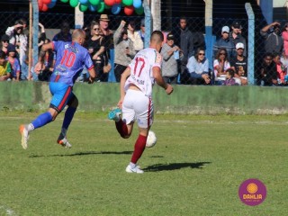 
<a style='margin-left: 5px;' class='btn btn-xs btn-social btn-facebook' href='https://www.facebook.com/sharer/sharer.php?u=https://boladovale.com.br/imgs/800-800-90/conteudo/fotos/1639/img7465.jpg' rel='popup' data-width='500' data-height='400'><i class='fa fa-facebook'></i>Compartilhar <span class='hidden-xs'>no Facebook</span>
</a> 
<a class='btn btn-default btn-xs' target='_blank' href='imgs/800-800-90/conteudo/fotos/1639/img7465.jpg'>
<span class='glyphicon glyphicon-cloud-download'></span> Salvar
</a> 
<span></span>