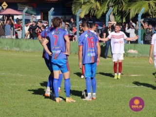 
<a style='margin-left: 5px;' class='btn btn-xs btn-social btn-facebook' href='https://www.facebook.com/sharer/sharer.php?u=https://boladovale.com.br/imgs/800-800-90/conteudo/fotos/1639/img7535.jpg' rel='popup' data-width='500' data-height='400'><i class='fa fa-facebook'></i>Compartilhar <span class='hidden-xs'>no Facebook</span>
</a> 
<a class='btn btn-default btn-xs' target='_blank' href='imgs/800-800-90/conteudo/fotos/1639/img7535.jpg'>
<span class='glyphicon glyphicon-cloud-download'></span> Salvar
</a> 
<span></span>