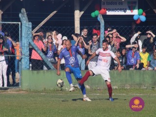 
<a style='margin-left: 5px;' class='btn btn-xs btn-social btn-facebook' href='https://www.facebook.com/sharer/sharer.php?u=https://boladovale.com.br/imgs/800-800-90/conteudo/fotos/1639/img7555.jpg' rel='popup' data-width='500' data-height='400'><i class='fa fa-facebook'></i>Compartilhar <span class='hidden-xs'>no Facebook</span>
</a> 
<a class='btn btn-default btn-xs' target='_blank' href='imgs/800-800-90/conteudo/fotos/1639/img7555.jpg'>
<span class='glyphicon glyphicon-cloud-download'></span> Salvar
</a> 
<span></span>