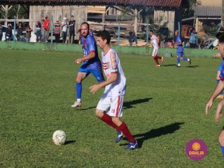 
<a style='margin-left: 5px;' class='btn btn-xs btn-social btn-facebook' href='https://www.facebook.com/sharer/sharer.php?u=https://boladovale.com.br/imgs/800-800-90/conteudo/fotos/1639/img7561.jpg' rel='popup' data-width='500' data-height='400'><i class='fa fa-facebook'></i>Compartilhar <span class='hidden-xs'>no Facebook</span>
</a> 
<a class='btn btn-default btn-xs' target='_blank' href='imgs/800-800-90/conteudo/fotos/1639/img7561.jpg'>
<span class='glyphicon glyphicon-cloud-download'></span> Salvar
</a> 
<span></span>