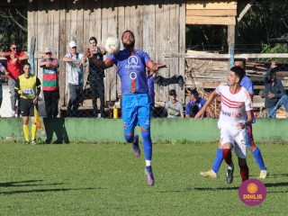 
<a style='margin-left: 5px;' class='btn btn-xs btn-social btn-facebook' href='https://www.facebook.com/sharer/sharer.php?u=https://boladovale.com.br/imgs/800-800-90/conteudo/fotos/1639/img7563.jpg' rel='popup' data-width='500' data-height='400'><i class='fa fa-facebook'></i>Compartilhar <span class='hidden-xs'>no Facebook</span>
</a> 
<a class='btn btn-default btn-xs' target='_blank' href='imgs/800-800-90/conteudo/fotos/1639/img7563.jpg'>
<span class='glyphicon glyphicon-cloud-download'></span> Salvar
</a> 
<span></span>