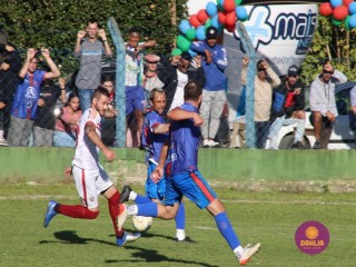 
<a style='margin-left: 5px;' class='btn btn-xs btn-social btn-facebook' href='https://www.facebook.com/sharer/sharer.php?u=https://boladovale.com.br/imgs/800-800-90/conteudo/fotos/1639/img7574.jpg' rel='popup' data-width='500' data-height='400'><i class='fa fa-facebook'></i>Compartilhar <span class='hidden-xs'>no Facebook</span>
</a> 
<a class='btn btn-default btn-xs' target='_blank' href='imgs/800-800-90/conteudo/fotos/1639/img7574.jpg'>
<span class='glyphicon glyphicon-cloud-download'></span> Salvar
</a> 
<span></span>