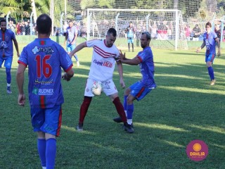 
<a style='margin-left: 5px;' class='btn btn-xs btn-social btn-facebook' href='https://www.facebook.com/sharer/sharer.php?u=https://boladovale.com.br/imgs/800-800-90/conteudo/fotos/1639/img7584.jpg' rel='popup' data-width='500' data-height='400'><i class='fa fa-facebook'></i>Compartilhar <span class='hidden-xs'>no Facebook</span>
</a> 
<a class='btn btn-default btn-xs' target='_blank' href='imgs/800-800-90/conteudo/fotos/1639/img7584.jpg'>
<span class='glyphicon glyphicon-cloud-download'></span> Salvar
</a> 
<span></span>