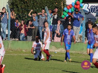 
<a style='margin-left: 5px;' class='btn btn-xs btn-social btn-facebook' href='https://www.facebook.com/sharer/sharer.php?u=https://boladovale.com.br/imgs/800-800-90/conteudo/fotos/1639/img7609.jpg' rel='popup' data-width='500' data-height='400'><i class='fa fa-facebook'></i>Compartilhar <span class='hidden-xs'>no Facebook</span>
</a> 
<a class='btn btn-default btn-xs' target='_blank' href='imgs/800-800-90/conteudo/fotos/1639/img7609.jpg'>
<span class='glyphicon glyphicon-cloud-download'></span> Salvar
</a> 
<span></span>