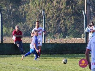 
<a style='margin-left: 5px;' class='btn btn-xs btn-social btn-facebook' href='https://www.facebook.com/sharer/sharer.php?u=https://boladovale.com.br/imgs/800-800-90/conteudo/fotos/1639/img7648.jpg' rel='popup' data-width='500' data-height='400'><i class='fa fa-facebook'></i>Compartilhar <span class='hidden-xs'>no Facebook</span>
</a> 
<a class='btn btn-default btn-xs' target='_blank' href='imgs/800-800-90/conteudo/fotos/1639/img7648.jpg'>
<span class='glyphicon glyphicon-cloud-download'></span> Salvar
</a> 
<span></span>