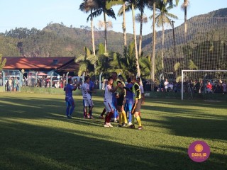 
<a style='margin-left: 5px;' class='btn btn-xs btn-social btn-facebook' href='https://www.facebook.com/sharer/sharer.php?u=https://boladovale.com.br/imgs/800-800-90/conteudo/fotos/1639/img7660.jpg' rel='popup' data-width='500' data-height='400'><i class='fa fa-facebook'></i>Compartilhar <span class='hidden-xs'>no Facebook</span>
</a> 
<a class='btn btn-default btn-xs' target='_blank' href='imgs/800-800-90/conteudo/fotos/1639/img7660.jpg'>
<span class='glyphicon glyphicon-cloud-download'></span> Salvar
</a> 
<span></span>