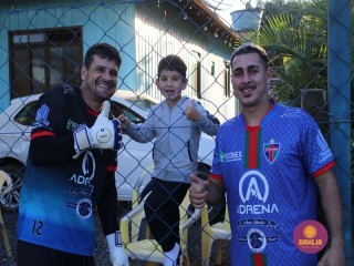 
<a style='margin-left: 5px;' class='btn btn-xs btn-social btn-facebook' href='https://www.facebook.com/sharer/sharer.php?u=https://boladovale.com.br/imgs/800-800-90/conteudo/fotos/1639/img7673.jpg' rel='popup' data-width='500' data-height='400'><i class='fa fa-facebook'></i>Compartilhar <span class='hidden-xs'>no Facebook</span>
</a> 
<a class='btn btn-default btn-xs' target='_blank' href='imgs/800-800-90/conteudo/fotos/1639/img7673.jpg'>
<span class='glyphicon glyphicon-cloud-download'></span> Salvar
</a> 
<span></span>