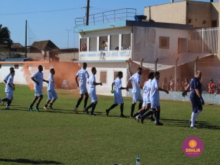 
<a style='margin-left: 5px;' class='btn btn-xs btn-social btn-facebook' href='https://www.facebook.com/sharer/sharer.php?u=https://boladovale.com.br/imgs/800-800-90/conteudo/fotos/1640/img7694.jpg' rel='popup' data-width='500' data-height='400'><i class='fa fa-facebook'></i>Compartilhar <span class='hidden-xs'>no Facebook</span>
</a> 
<a class='btn btn-default btn-xs' target='_blank' href='imgs/800-800-90/conteudo/fotos/1640/img7694.jpg'>
<span class='glyphicon glyphicon-cloud-download'></span> Salvar
</a> 
<span></span>
