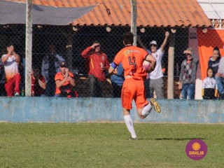 
<a style='margin-left: 5px;' class='btn btn-xs btn-social btn-facebook' href='https://www.facebook.com/sharer/sharer.php?u=https://boladovale.com.br/imgs/800-800-90/conteudo/fotos/1640/img7753.jpg' rel='popup' data-width='500' data-height='400'><i class='fa fa-facebook'></i>Compartilhar <span class='hidden-xs'>no Facebook</span>
</a> 
<a class='btn btn-default btn-xs' target='_blank' href='imgs/800-800-90/conteudo/fotos/1640/img7753.jpg'>
<span class='glyphicon glyphicon-cloud-download'></span> Salvar
</a> 
<span></span>