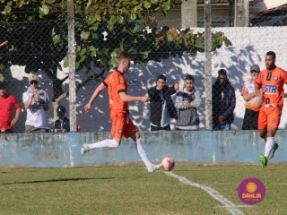 
<a style='margin-left: 5px;' class='btn btn-xs btn-social btn-facebook' href='https://www.facebook.com/sharer/sharer.php?u=https://boladovale.com.br/imgs/800-800-90/conteudo/fotos/1640/img7757.jpg' rel='popup' data-width='500' data-height='400'><i class='fa fa-facebook'></i>Compartilhar <span class='hidden-xs'>no Facebook</span>
</a> 
<a class='btn btn-default btn-xs' target='_blank' href='imgs/800-800-90/conteudo/fotos/1640/img7757.jpg'>
<span class='glyphicon glyphicon-cloud-download'></span> Salvar
</a> 
<span></span>