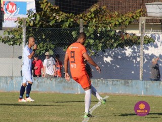 
<a style='margin-left: 5px;' class='btn btn-xs btn-social btn-facebook' href='https://www.facebook.com/sharer/sharer.php?u=https://boladovale.com.br/imgs/800-800-90/conteudo/fotos/1640/img7843.jpg' rel='popup' data-width='500' data-height='400'><i class='fa fa-facebook'></i>Compartilhar <span class='hidden-xs'>no Facebook</span>
</a> 
<a class='btn btn-default btn-xs' target='_blank' href='imgs/800-800-90/conteudo/fotos/1640/img7843.jpg'>
<span class='glyphicon glyphicon-cloud-download'></span> Salvar
</a> 
<span></span>