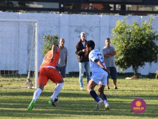 
<a style='margin-left: 5px;' class='btn btn-xs btn-social btn-facebook' href='https://www.facebook.com/sharer/sharer.php?u=https://boladovale.com.br/imgs/800-800-90/conteudo/fotos/1640/img7868.jpg' rel='popup' data-width='500' data-height='400'><i class='fa fa-facebook'></i>Compartilhar <span class='hidden-xs'>no Facebook</span>
</a> 
<a class='btn btn-default btn-xs' target='_blank' href='imgs/800-800-90/conteudo/fotos/1640/img7868.jpg'>
<span class='glyphicon glyphicon-cloud-download'></span> Salvar
</a> 
<span></span>