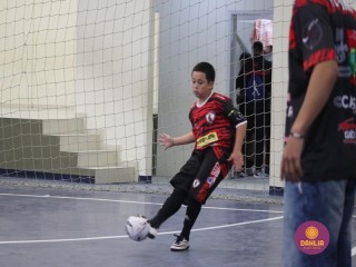 
<a style='margin-left: 5px;' class='btn btn-xs btn-social btn-facebook' href='https://www.facebook.com/sharer/sharer.php?u=https://boladovale.com.br/imgs/800-800-90/conteudo/fotos/1641/img8004.jpg' rel='popup' data-width='500' data-height='400'><i class='fa fa-facebook'></i>Compartilhar <span class='hidden-xs'>no Facebook</span>
</a> 
<a class='btn btn-default btn-xs' target='_blank' href='imgs/800-800-90/conteudo/fotos/1641/img8004.jpg'>
<span class='glyphicon glyphicon-cloud-download'></span> Salvar
</a> 
<span></span>
