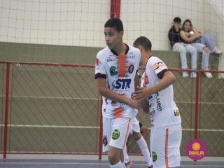 
<a style='margin-left: 5px;' class='btn btn-xs btn-social btn-facebook' href='https://www.facebook.com/sharer/sharer.php?u=https://boladovale.com.br/imgs/800-800-90/conteudo/fotos/1641/img8012.jpg' rel='popup' data-width='500' data-height='400'><i class='fa fa-facebook'></i>Compartilhar <span class='hidden-xs'>no Facebook</span>
</a> 
<a class='btn btn-default btn-xs' target='_blank' href='imgs/800-800-90/conteudo/fotos/1641/img8012.jpg'>
<span class='glyphicon glyphicon-cloud-download'></span> Salvar
</a> 
<span></span>