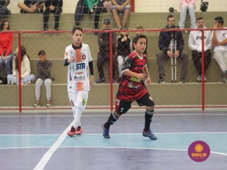 
<a style='margin-left: 5px;' class='btn btn-xs btn-social btn-facebook' href='https://www.facebook.com/sharer/sharer.php?u=https://boladovale.com.br/imgs/800-800-90/conteudo/fotos/1641/img8037.jpg' rel='popup' data-width='500' data-height='400'><i class='fa fa-facebook'></i>Compartilhar <span class='hidden-xs'>no Facebook</span>
</a> 
<a class='btn btn-default btn-xs' target='_blank' href='imgs/800-800-90/conteudo/fotos/1641/img8037.jpg'>
<span class='glyphicon glyphicon-cloud-download'></span> Salvar
</a> 
<span></span>