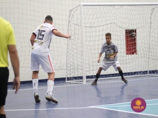 
<a style='margin-left: 5px;' class='btn btn-xs btn-social btn-facebook' href='https://www.facebook.com/sharer/sharer.php?u=https://boladovale.com.br/imgs/800-800-90/conteudo/fotos/1641/img8049.jpg' rel='popup' data-width='500' data-height='400'><i class='fa fa-facebook'></i>Compartilhar <span class='hidden-xs'>no Facebook</span>
</a> 
<a class='btn btn-default btn-xs' target='_blank' href='imgs/800-800-90/conteudo/fotos/1641/img8049.jpg'>
<span class='glyphicon glyphicon-cloud-download'></span> Salvar
</a> 
<span></span>