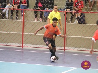 
<a style='margin-left: 5px;' class='btn btn-xs btn-social btn-facebook' href='https://www.facebook.com/sharer/sharer.php?u=https://boladovale.com.br/imgs/800-800-90/conteudo/fotos/1641/img8090.jpg' rel='popup' data-width='500' data-height='400'><i class='fa fa-facebook'></i>Compartilhar <span class='hidden-xs'>no Facebook</span>
</a> 
<a class='btn btn-default btn-xs' target='_blank' href='imgs/800-800-90/conteudo/fotos/1641/img8090.jpg'>
<span class='glyphicon glyphicon-cloud-download'></span> Salvar
</a> 
<span></span>