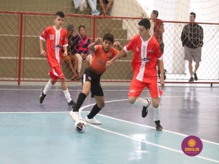 
<a style='margin-left: 5px;' class='btn btn-xs btn-social btn-facebook' href='https://www.facebook.com/sharer/sharer.php?u=https://boladovale.com.br/imgs/800-800-90/conteudo/fotos/1641/img8102.jpg' rel='popup' data-width='500' data-height='400'><i class='fa fa-facebook'></i>Compartilhar <span class='hidden-xs'>no Facebook</span>
</a> 
<a class='btn btn-default btn-xs' target='_blank' href='imgs/800-800-90/conteudo/fotos/1641/img8102.jpg'>
<span class='glyphicon glyphicon-cloud-download'></span> Salvar
</a> 
<span></span>