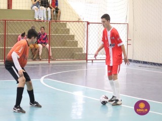 
<a style='margin-left: 5px;' class='btn btn-xs btn-social btn-facebook' href='https://www.facebook.com/sharer/sharer.php?u=https://boladovale.com.br/imgs/800-800-90/conteudo/fotos/1641/img8113.jpg' rel='popup' data-width='500' data-height='400'><i class='fa fa-facebook'></i>Compartilhar <span class='hidden-xs'>no Facebook</span>
</a> 
<a class='btn btn-default btn-xs' target='_blank' href='imgs/800-800-90/conteudo/fotos/1641/img8113.jpg'>
<span class='glyphicon glyphicon-cloud-download'></span> Salvar
</a> 
<span></span>