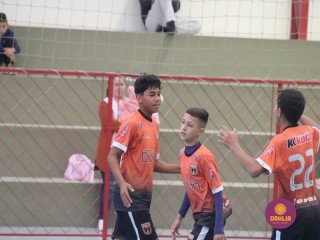 
<a style='margin-left: 5px;' class='btn btn-xs btn-social btn-facebook' href='https://www.facebook.com/sharer/sharer.php?u=https://boladovale.com.br/imgs/800-800-90/conteudo/fotos/1641/img8114.jpg' rel='popup' data-width='500' data-height='400'><i class='fa fa-facebook'></i>Compartilhar <span class='hidden-xs'>no Facebook</span>
</a> 
<a class='btn btn-default btn-xs' target='_blank' href='imgs/800-800-90/conteudo/fotos/1641/img8114.jpg'>
<span class='glyphicon glyphicon-cloud-download'></span> Salvar
</a> 
<span></span>