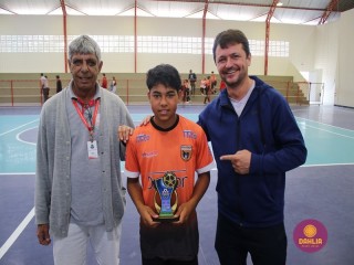 
<a style='margin-left: 5px;' class='btn btn-xs btn-social btn-facebook' href='https://www.facebook.com/sharer/sharer.php?u=https://boladovale.com.br/imgs/800-800-90/conteudo/fotos/1641/img8128.jpg' rel='popup' data-width='500' data-height='400'><i class='fa fa-facebook'></i>Compartilhar <span class='hidden-xs'>no Facebook</span>
</a> 
<a class='btn btn-default btn-xs' target='_blank' href='imgs/800-800-90/conteudo/fotos/1641/img8128.jpg'>
<span class='glyphicon glyphicon-cloud-download'></span> Salvar
</a> 
<span></span>