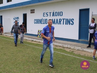 
<a style='margin-left: 5px;' class='btn btn-xs btn-social btn-facebook' href='https://www.facebook.com/sharer/sharer.php?u=https://boladovale.com.br/imgs/800-800-90/conteudo/fotos/1642/img8170.jpg' rel='popup' data-width='500' data-height='400'><i class='fa fa-facebook'></i>Compartilhar <span class='hidden-xs'>no Facebook</span>
</a> 
<a class='btn btn-default btn-xs' target='_blank' href='imgs/800-800-90/conteudo/fotos/1642/img8170.jpg'>
<span class='glyphicon glyphicon-cloud-download'></span> Salvar
</a> 
<span></span>