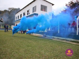 
<a style='margin-left: 5px;' class='btn btn-xs btn-social btn-facebook' href='https://www.facebook.com/sharer/sharer.php?u=https://boladovale.com.br/imgs/800-800-90/conteudo/fotos/1642/img8181.jpg' rel='popup' data-width='500' data-height='400'><i class='fa fa-facebook'></i>Compartilhar <span class='hidden-xs'>no Facebook</span>
</a> 
<a class='btn btn-default btn-xs' target='_blank' href='imgs/800-800-90/conteudo/fotos/1642/img8181.jpg'>
<span class='glyphicon glyphicon-cloud-download'></span> Salvar
</a> 
<span></span>