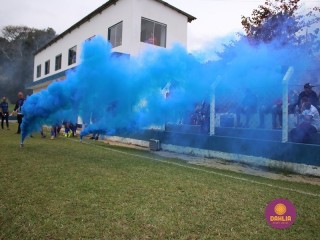 
<a style='margin-left: 5px;' class='btn btn-xs btn-social btn-facebook' href='https://www.facebook.com/sharer/sharer.php?u=https://boladovale.com.br/imgs/800-800-90/conteudo/fotos/1642/img8183.jpg' rel='popup' data-width='500' data-height='400'><i class='fa fa-facebook'></i>Compartilhar <span class='hidden-xs'>no Facebook</span>
</a> 
<a class='btn btn-default btn-xs' target='_blank' href='imgs/800-800-90/conteudo/fotos/1642/img8183.jpg'>
<span class='glyphicon glyphicon-cloud-download'></span> Salvar
</a> 
<span></span>