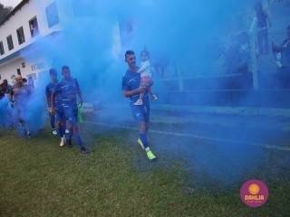 
<a style='margin-left: 5px;' class='btn btn-xs btn-social btn-facebook' href='https://www.facebook.com/sharer/sharer.php?u=https://boladovale.com.br/imgs/800-800-90/conteudo/fotos/1642/img8194.jpg' rel='popup' data-width='500' data-height='400'><i class='fa fa-facebook'></i>Compartilhar <span class='hidden-xs'>no Facebook</span>
</a> 
<a class='btn btn-default btn-xs' target='_blank' href='imgs/800-800-90/conteudo/fotos/1642/img8194.jpg'>
<span class='glyphicon glyphicon-cloud-download'></span> Salvar
</a> 
<span></span>