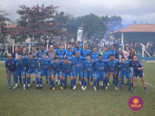
<a style='margin-left: 5px;' class='btn btn-xs btn-social btn-facebook' href='https://www.facebook.com/sharer/sharer.php?u=https://boladovale.com.br/imgs/800-800-90/conteudo/fotos/1642/img8237.jpg' rel='popup' data-width='500' data-height='400'><i class='fa fa-facebook'></i>Compartilhar <span class='hidden-xs'>no Facebook</span>
</a> 
<a class='btn btn-default btn-xs' target='_blank' href='imgs/800-800-90/conteudo/fotos/1642/img8237.jpg'>
<span class='glyphicon glyphicon-cloud-download'></span> Salvar
</a> 
<span></span>