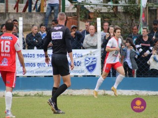 
<a style='margin-left: 5px;' class='btn btn-xs btn-social btn-facebook' href='https://www.facebook.com/sharer/sharer.php?u=https://boladovale.com.br/imgs/800-800-90/conteudo/fotos/1642/img8281.jpg' rel='popup' data-width='500' data-height='400'><i class='fa fa-facebook'></i>Compartilhar <span class='hidden-xs'>no Facebook</span>
</a> 
<a class='btn btn-default btn-xs' target='_blank' href='imgs/800-800-90/conteudo/fotos/1642/img8281.jpg'>
<span class='glyphicon glyphicon-cloud-download'></span> Salvar
</a> 
<span></span>