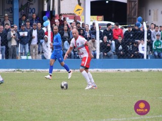 
<a style='margin-left: 5px;' class='btn btn-xs btn-social btn-facebook' href='https://www.facebook.com/sharer/sharer.php?u=https://boladovale.com.br/imgs/800-800-90/conteudo/fotos/1642/img8287.jpg' rel='popup' data-width='500' data-height='400'><i class='fa fa-facebook'></i>Compartilhar <span class='hidden-xs'>no Facebook</span>
</a> 
<a class='btn btn-default btn-xs' target='_blank' href='imgs/800-800-90/conteudo/fotos/1642/img8287.jpg'>
<span class='glyphicon glyphicon-cloud-download'></span> Salvar
</a> 
<span></span>