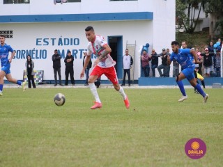 
<a style='margin-left: 5px;' class='btn btn-xs btn-social btn-facebook' href='https://www.facebook.com/sharer/sharer.php?u=https://boladovale.com.br/imgs/800-800-90/conteudo/fotos/1642/img8320.jpg' rel='popup' data-width='500' data-height='400'><i class='fa fa-facebook'></i>Compartilhar <span class='hidden-xs'>no Facebook</span>
</a> 
<a class='btn btn-default btn-xs' target='_blank' href='imgs/800-800-90/conteudo/fotos/1642/img8320.jpg'>
<span class='glyphicon glyphicon-cloud-download'></span> Salvar
</a> 
<span></span>
